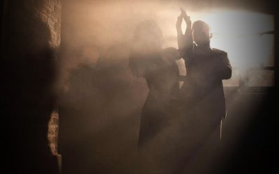 Book: Tandem Dances – Choreographing Immersive Performance